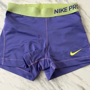 Nike Pro Shorts (s)